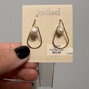 Jubilee freshwater pearl earrings